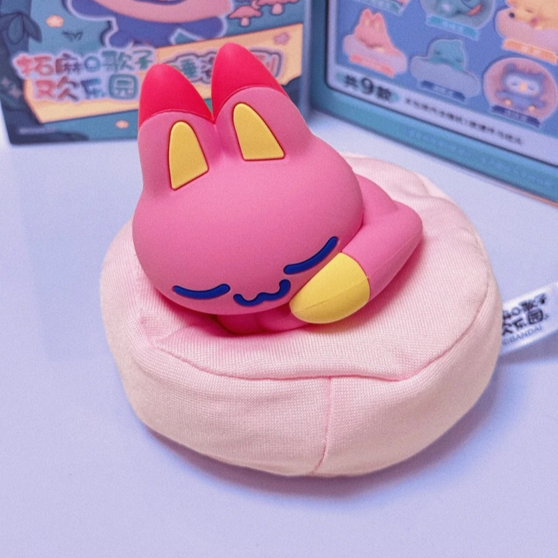 オリジナルバンダイ「たまごっち」睡眠ポーズシリーズ、枕付きブ - Bandai Model Tamagotchi のレビューと価格